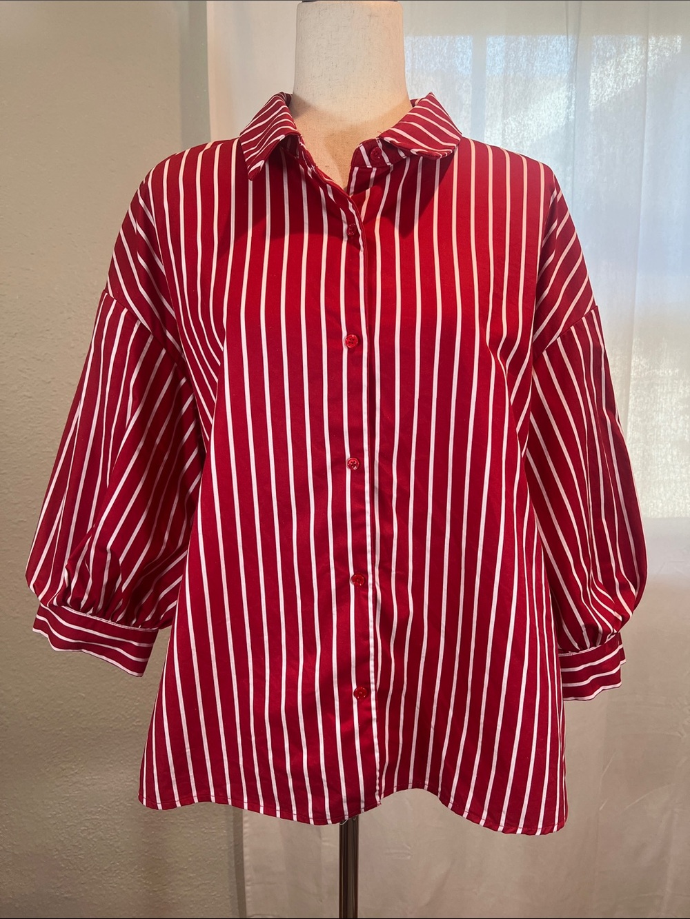 English Factory Red Stripe Button-Front Blouse. 3/4 Sleeves. Sz M. NWT. Callout